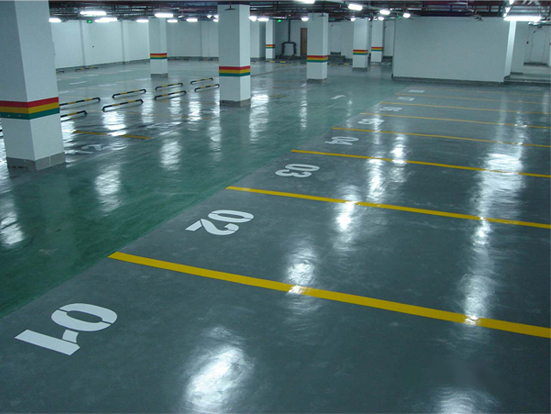 Extrusion board for parking lot and square ground